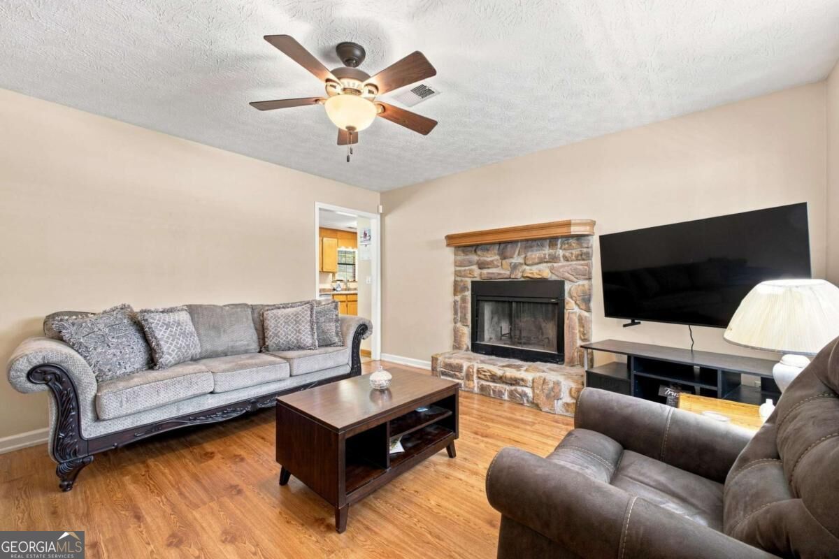 110 Gray Rock Drive Nw Property Photo 5
