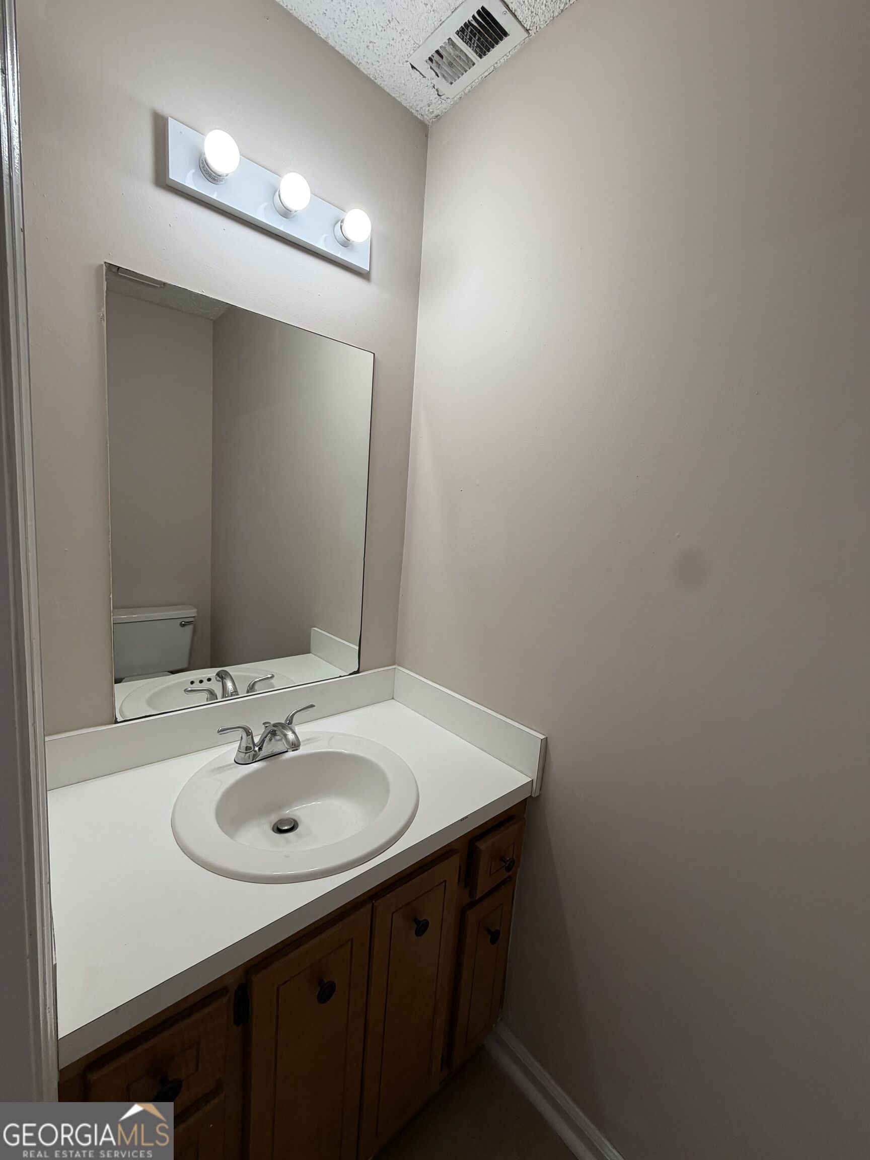 102 Inlet Reach Circle Property Photo 9