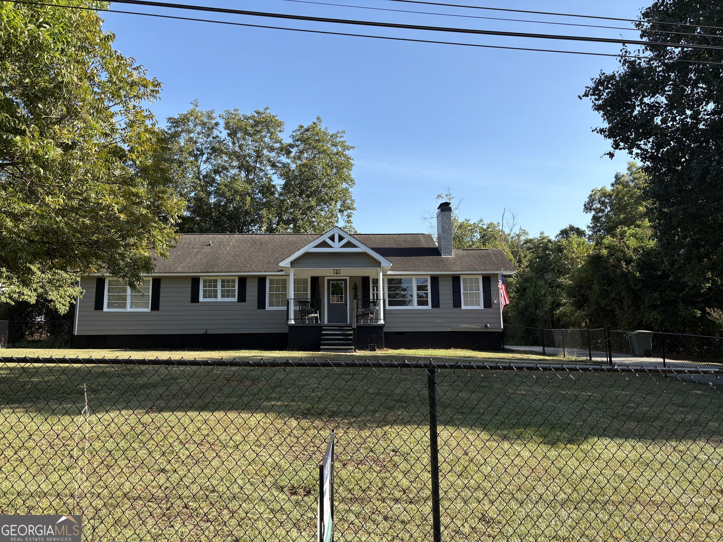 49 Parkway Drive Property Photo 2