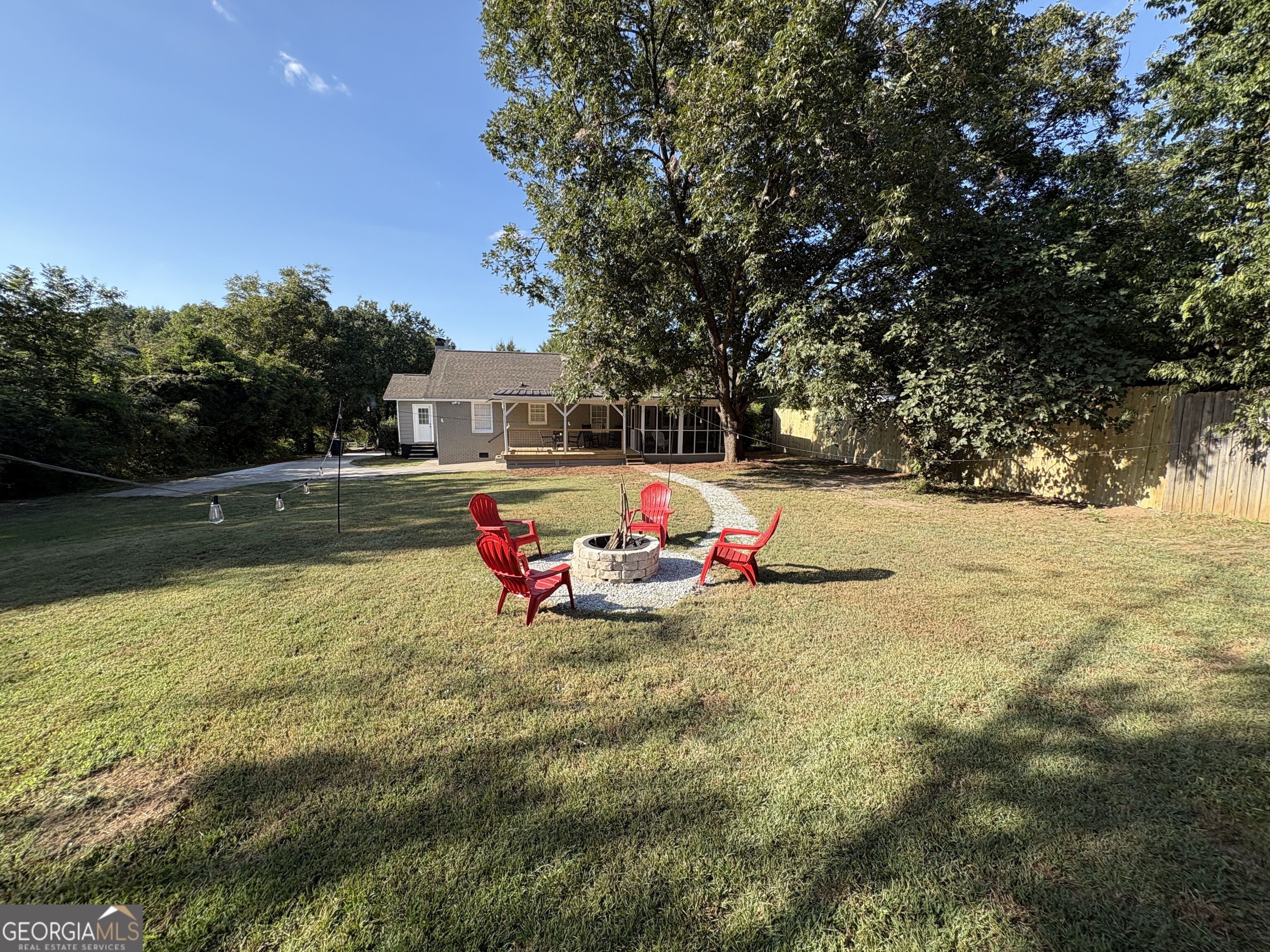 49 Parkway Drive Property Photo 5