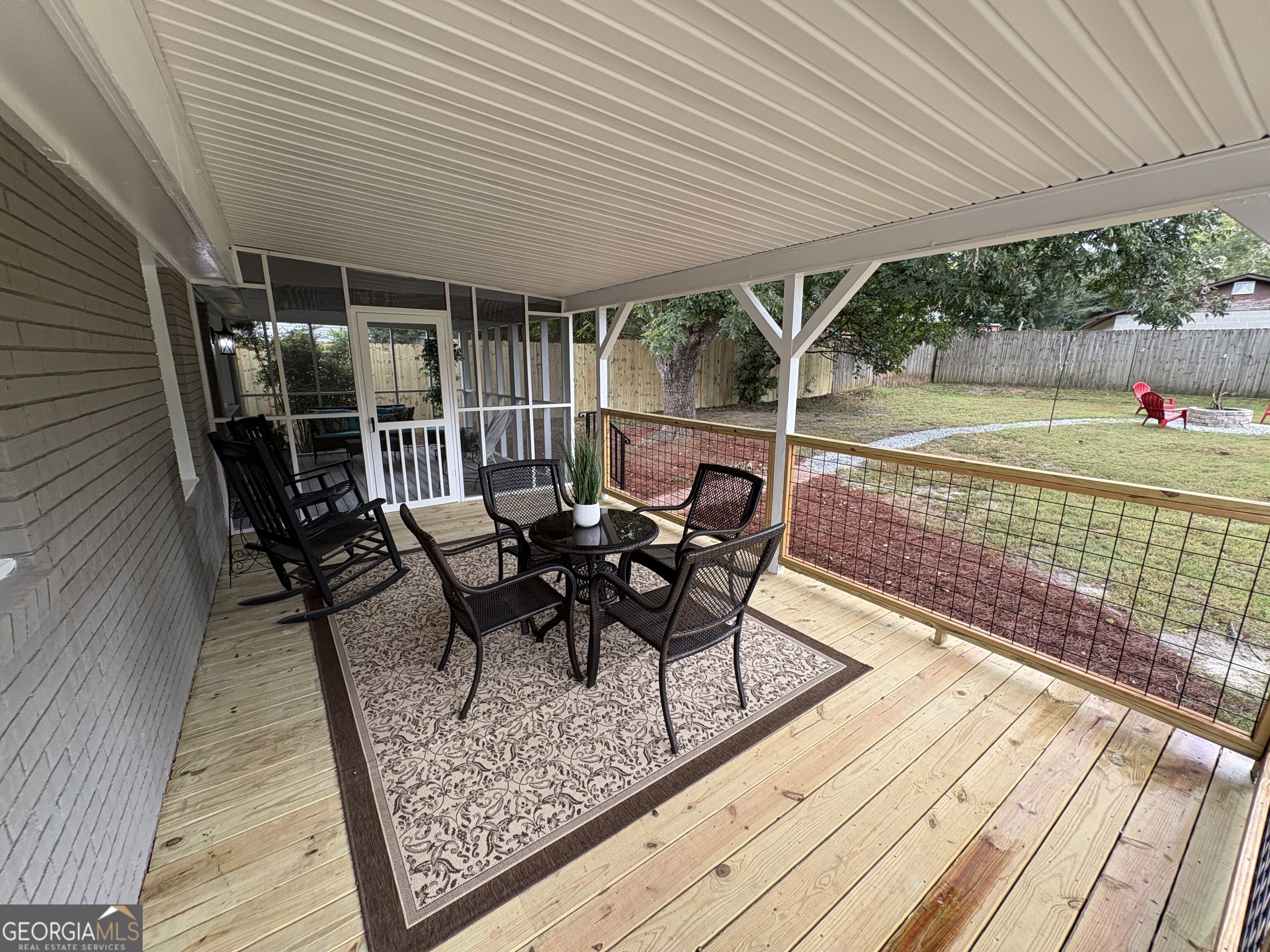 49 Parkway Drive Property Photo 9