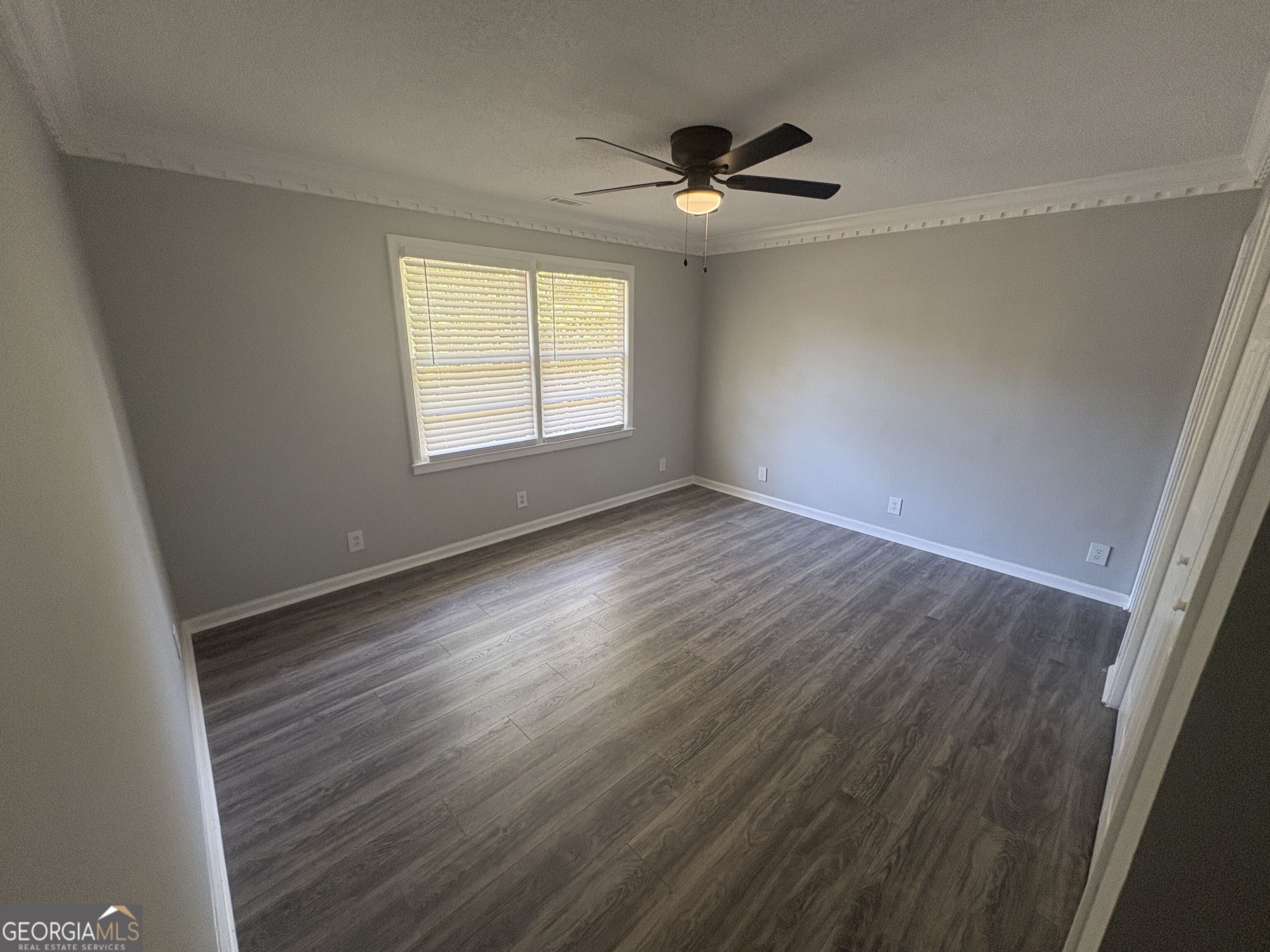 49 Parkway Drive Property Photo 11