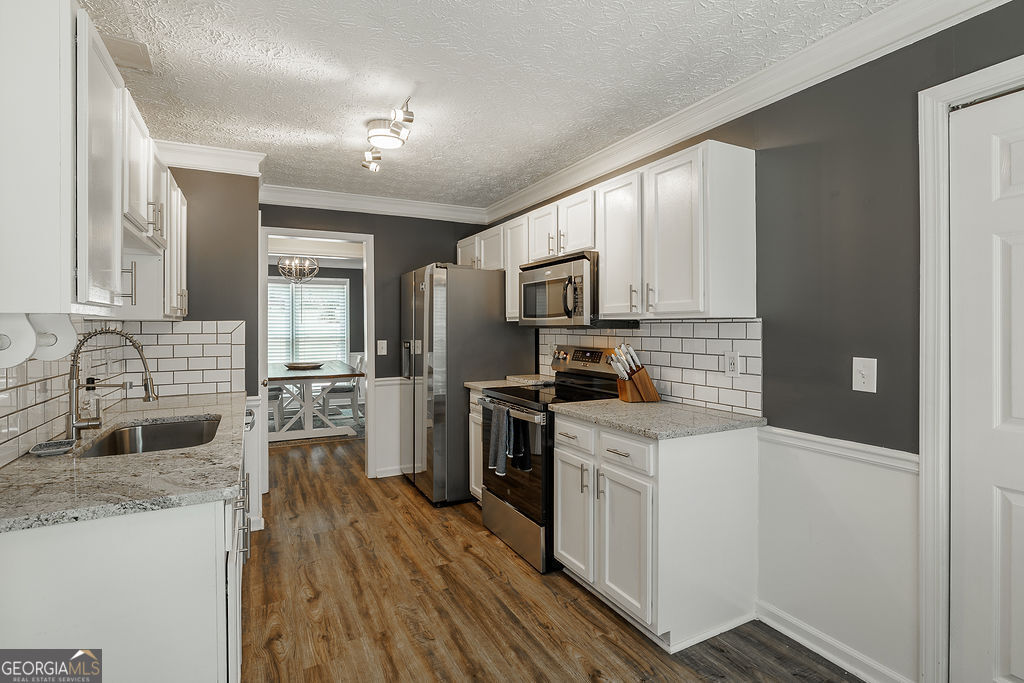 5685 Sugar Crossing Drive Property Photo 13