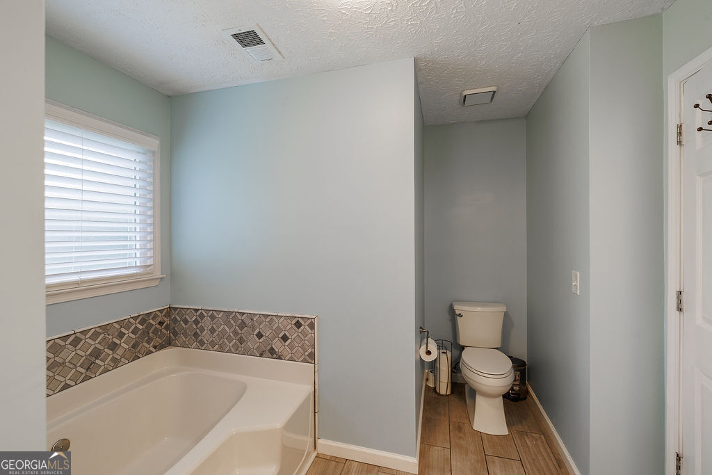5685 Sugar Crossing Drive Property Photo 22
