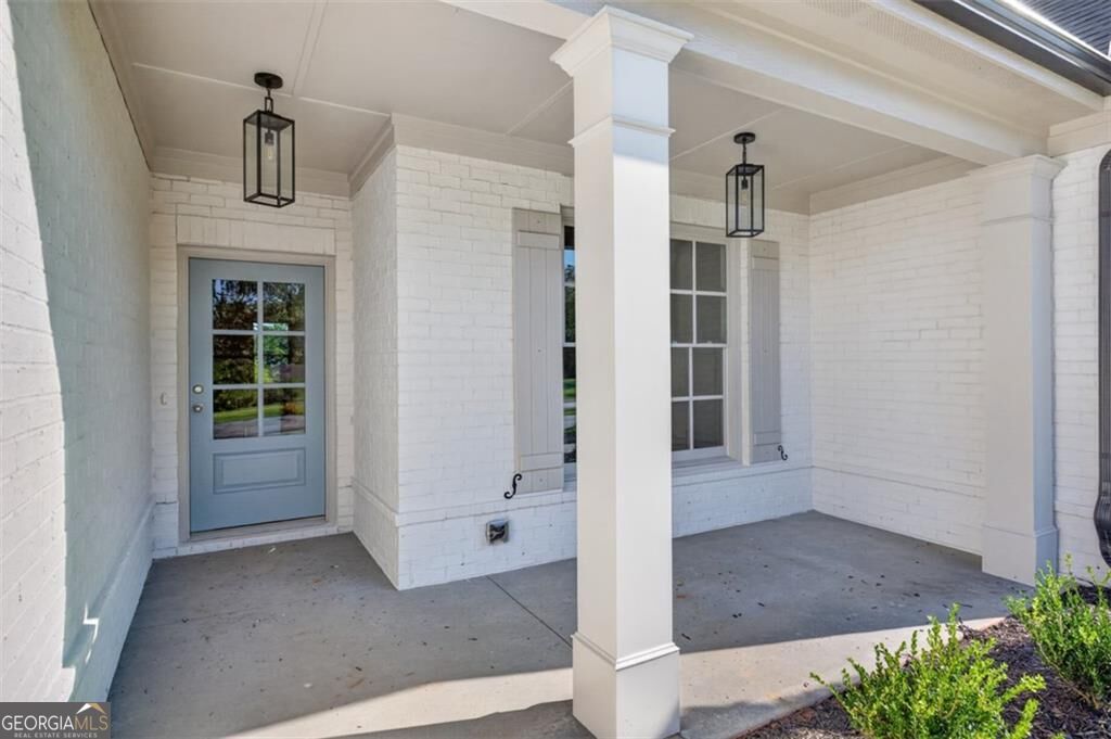 4775 E Reed Road Property Photo 4