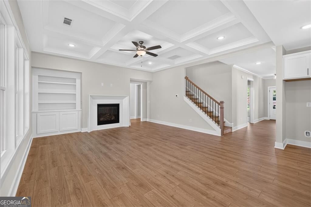 4775 E Reed Road Property Photo 9