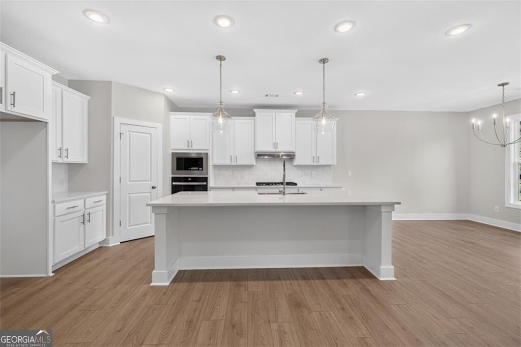 4775 E Reed Road Property Photo 11