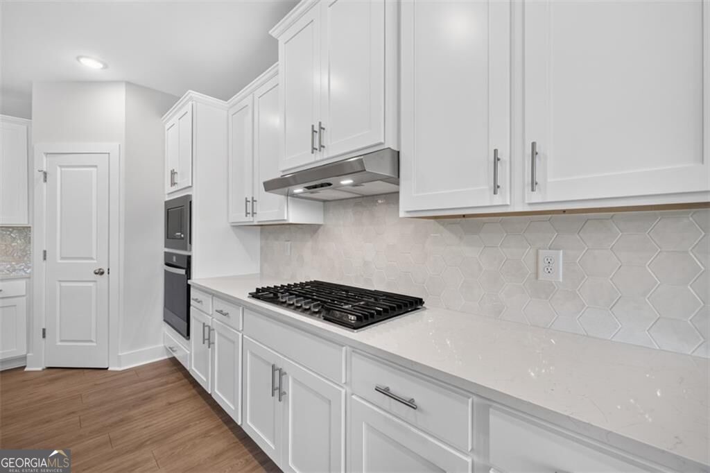 4775 E Reed Road Property Photo 17