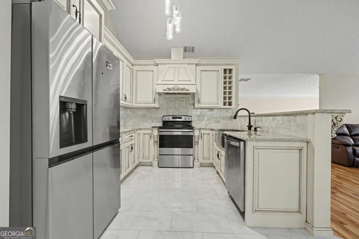 3159 Battlement Circle Property Photo 9