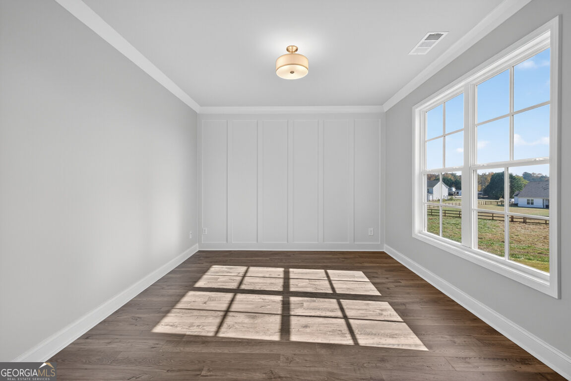 8845 Jot Em Down Road Property Photo 10