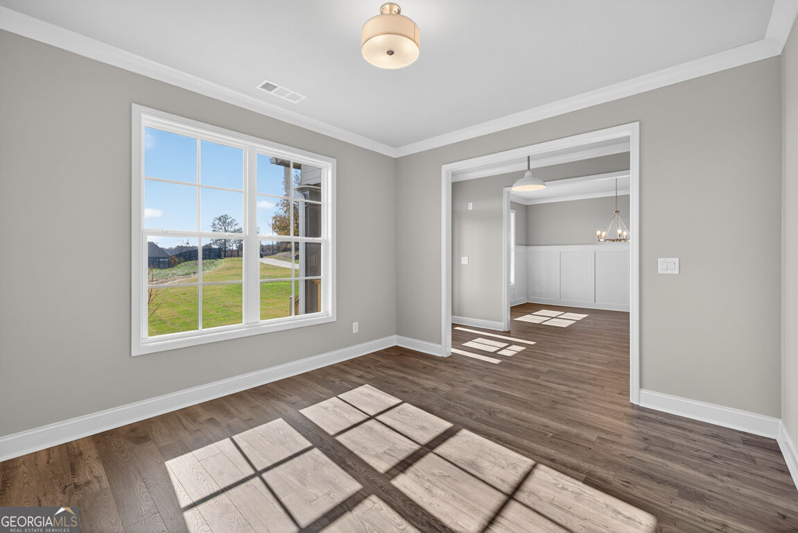 8845 Jot Em Down Road Property Photo 11