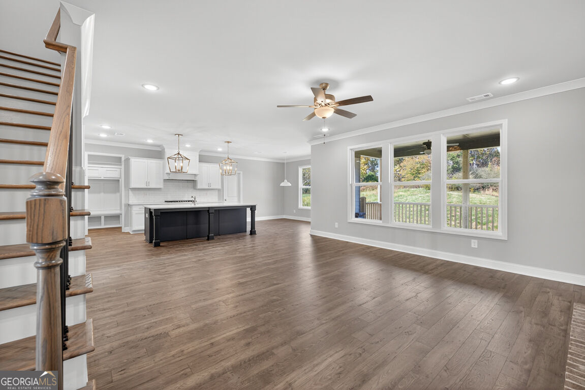 8845 Jot Em Down Road Property Photo 12