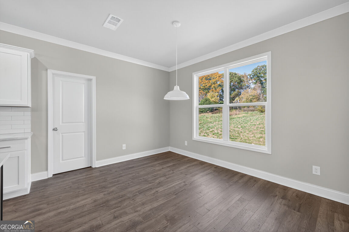 8845 Jot Em Down Road Property Photo 24