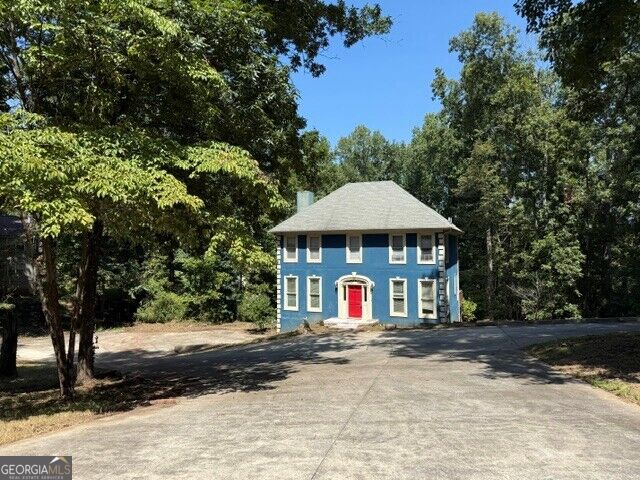 210 Hamilton Drive Property Photo 2