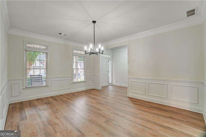 6027 Windfall Court Property Photo 7
