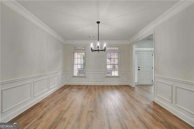 6027 Windfall Court Property Photo 8