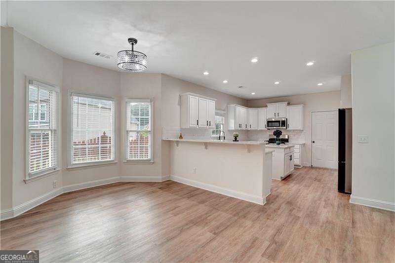 6027 Windfall Court Property Photo 14