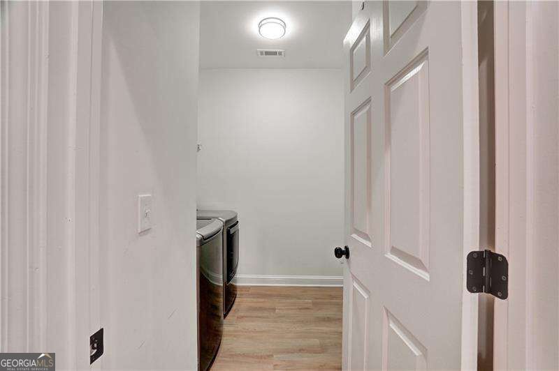 6027 Windfall Court Property Photo 17