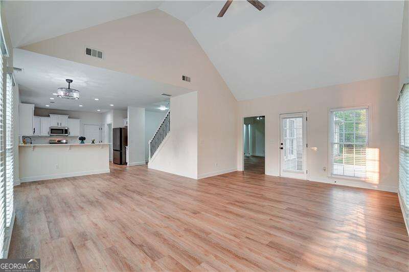 6027 Windfall Court Property Photo 19