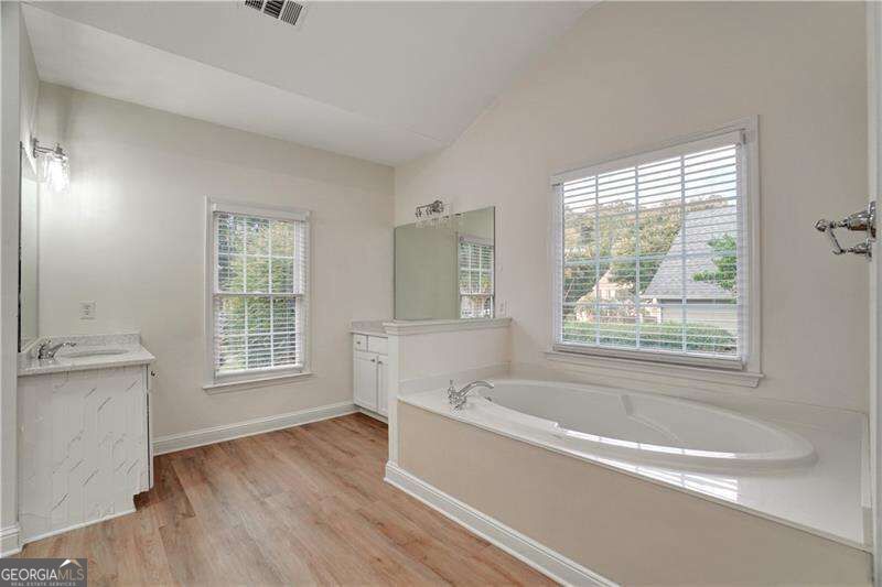 6027 Windfall Court Property Photo 24