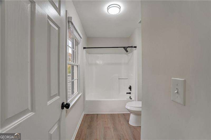 6027 Windfall Court Property Photo 34