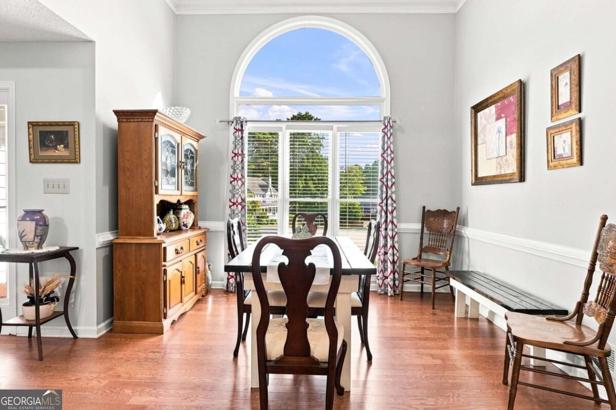 77 Wilshire Walk Property Photo 8