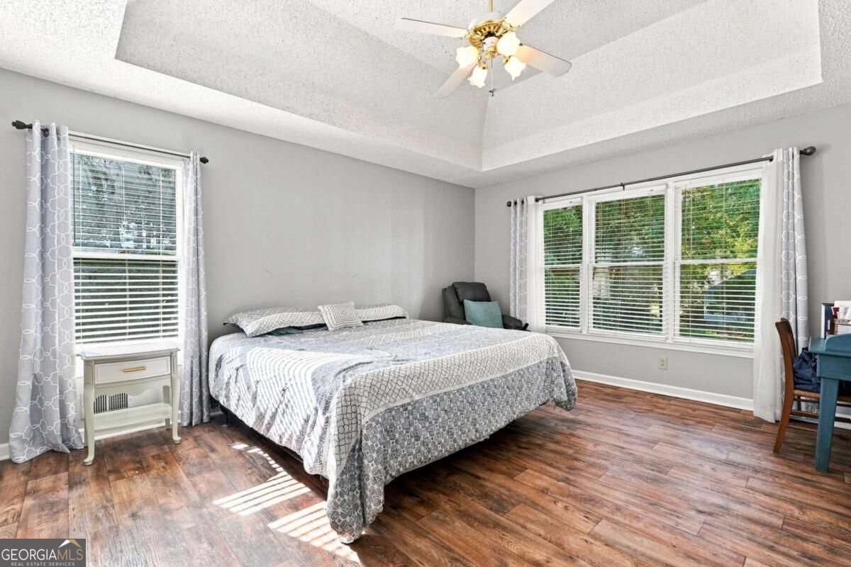 77 Wilshire Walk Property Photo 13