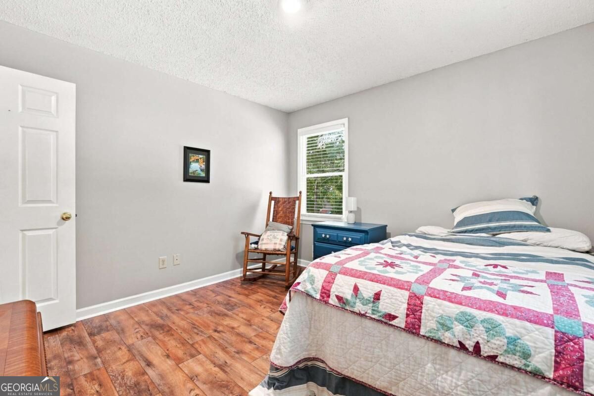 77 Wilshire Walk Property Photo 18