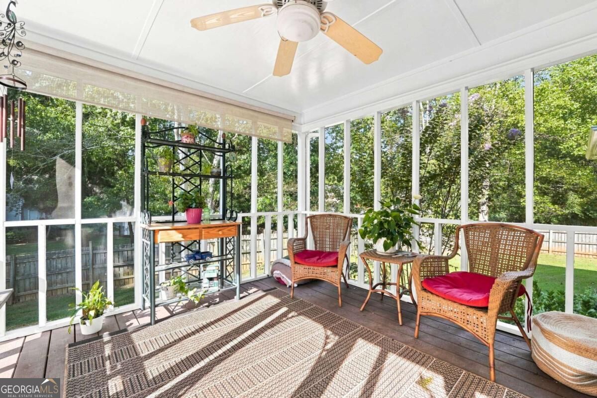 77 Wilshire Walk Property Photo 26