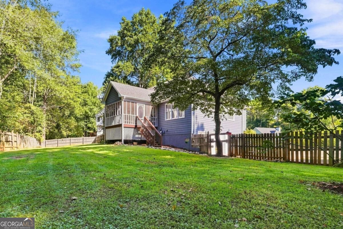 77 Wilshire Walk Property Photo 29