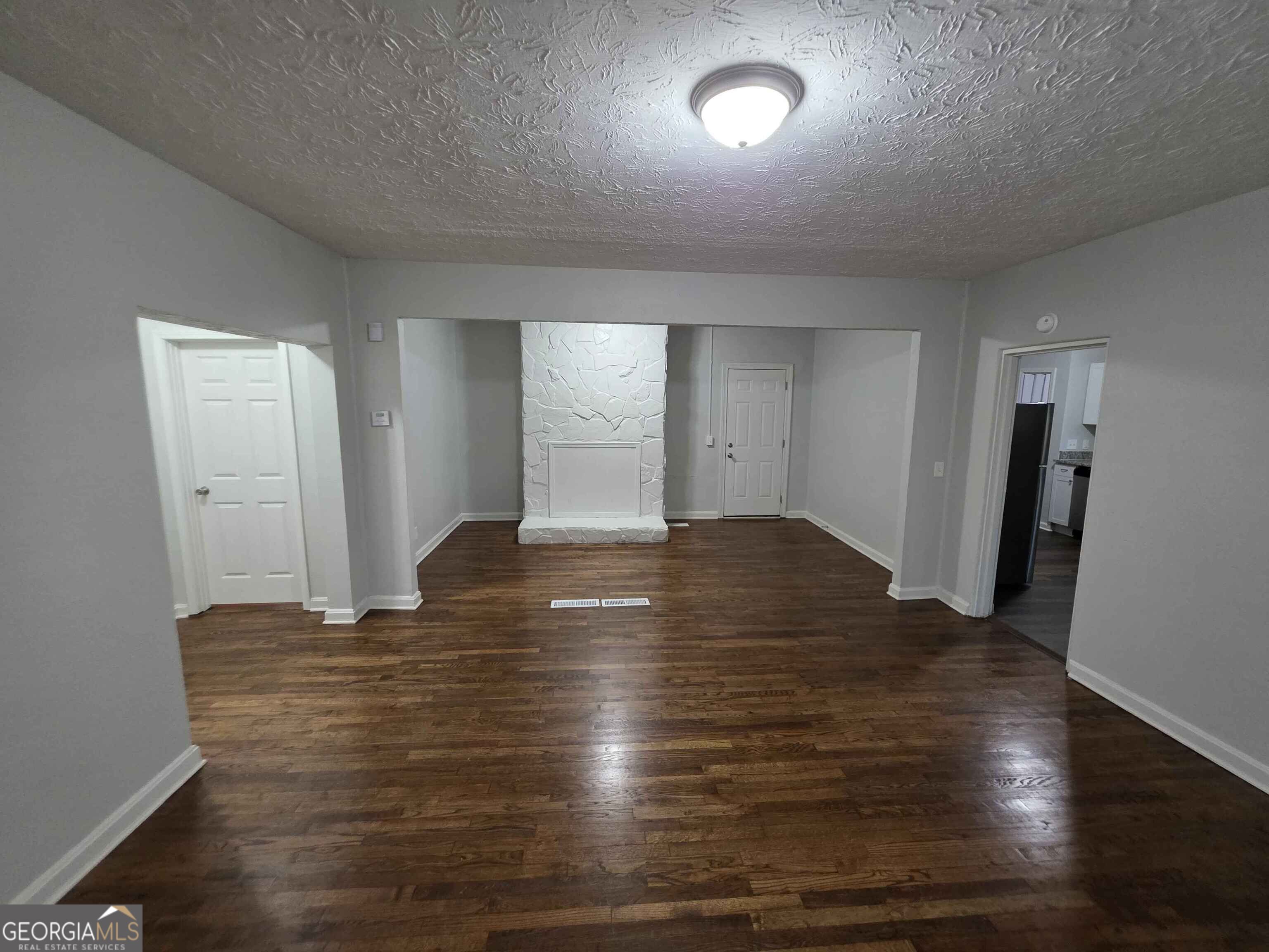 527 Walton Road Property Photo 3