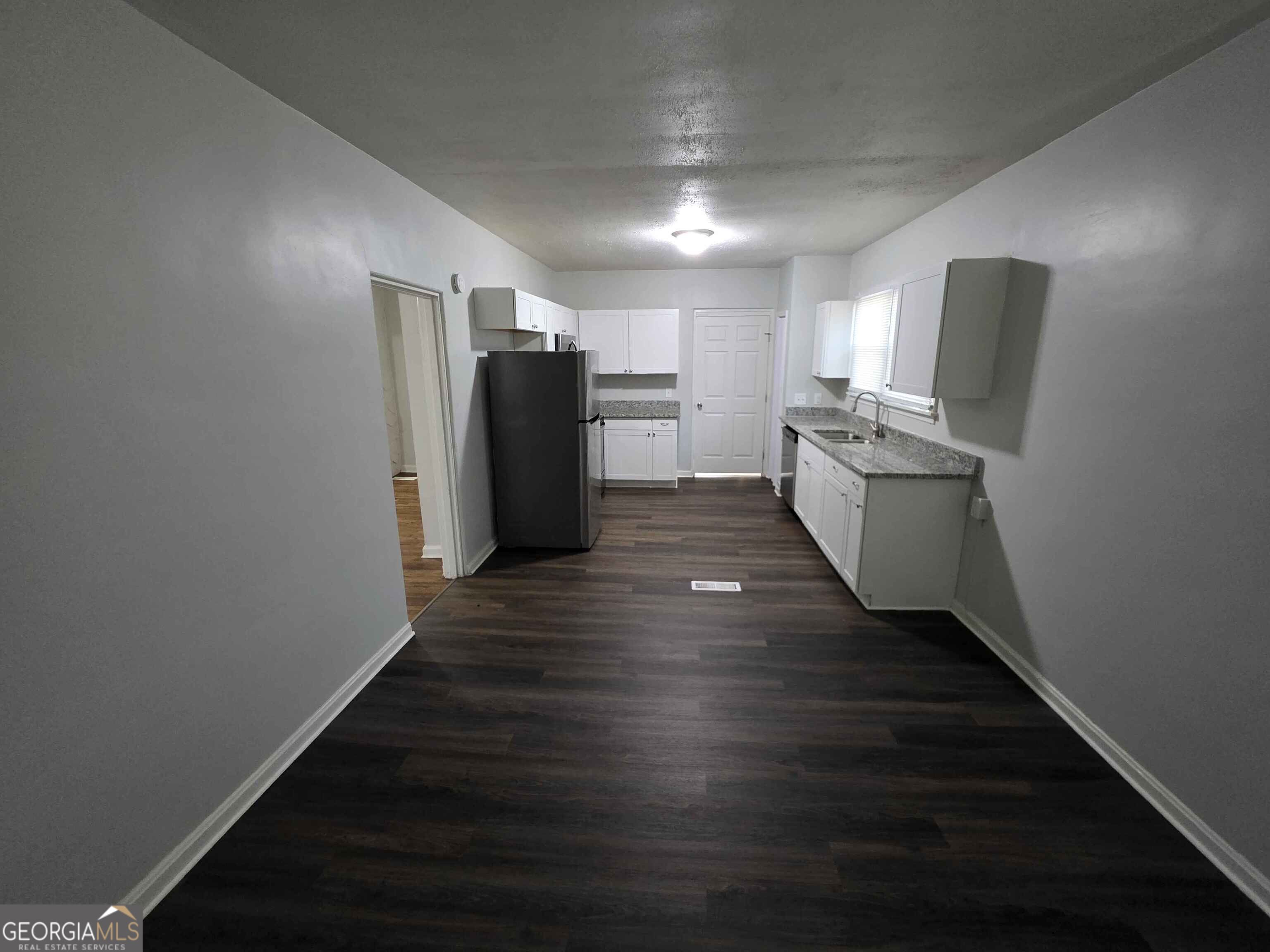 527 Walton Road Property Photo 6