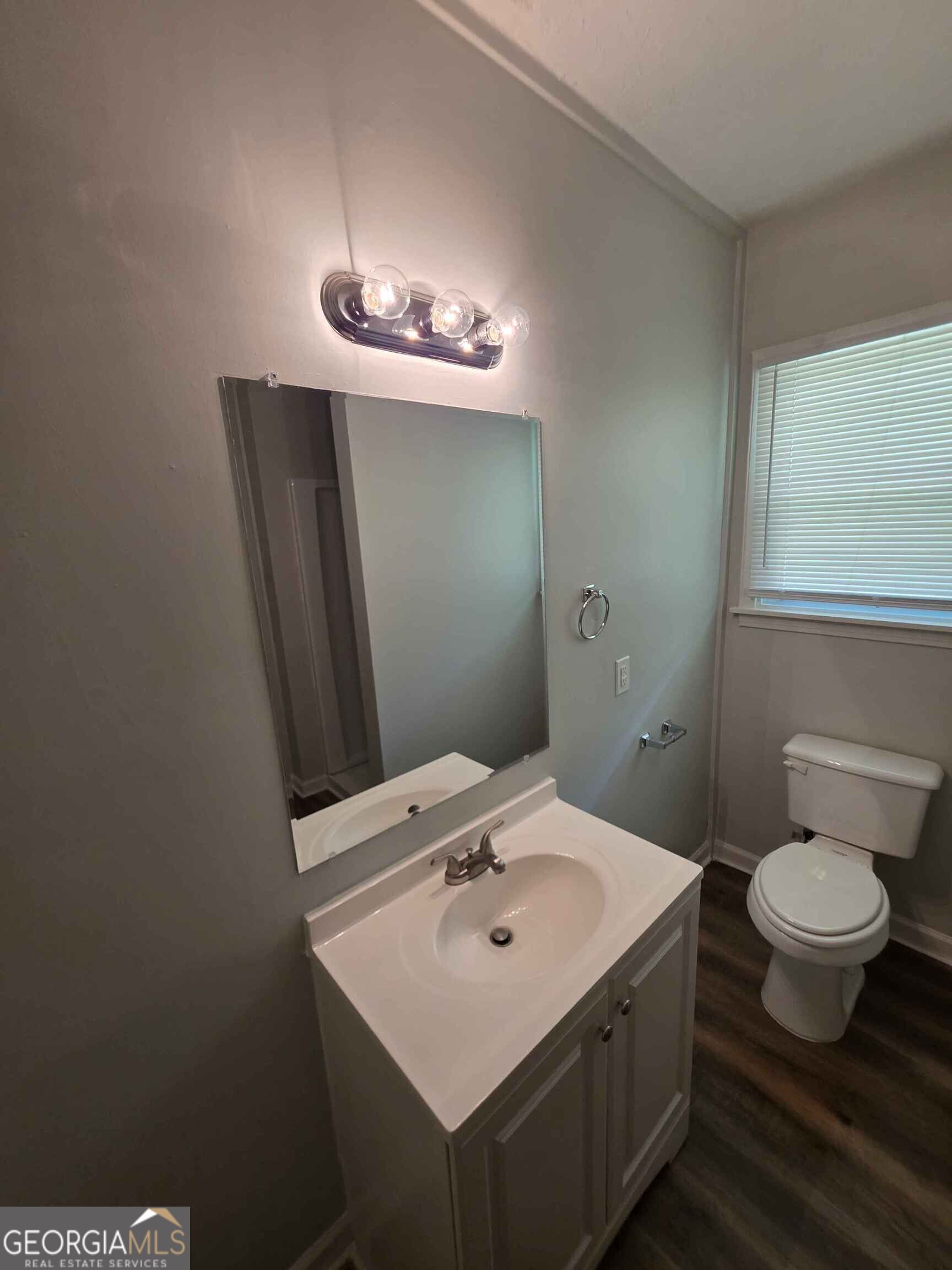 527 Walton Road Property Photo 11