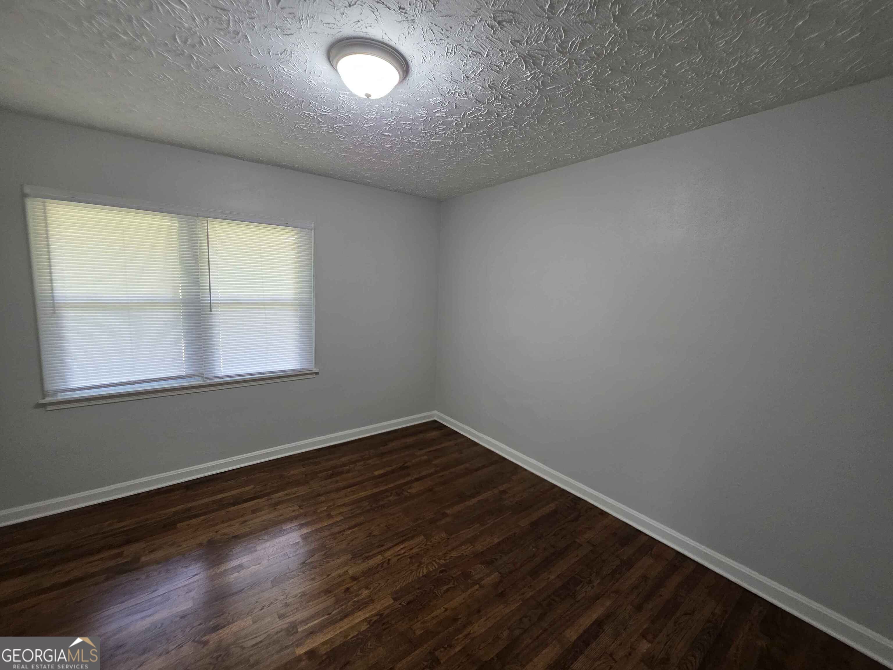 527 Walton Road Property Photo 12