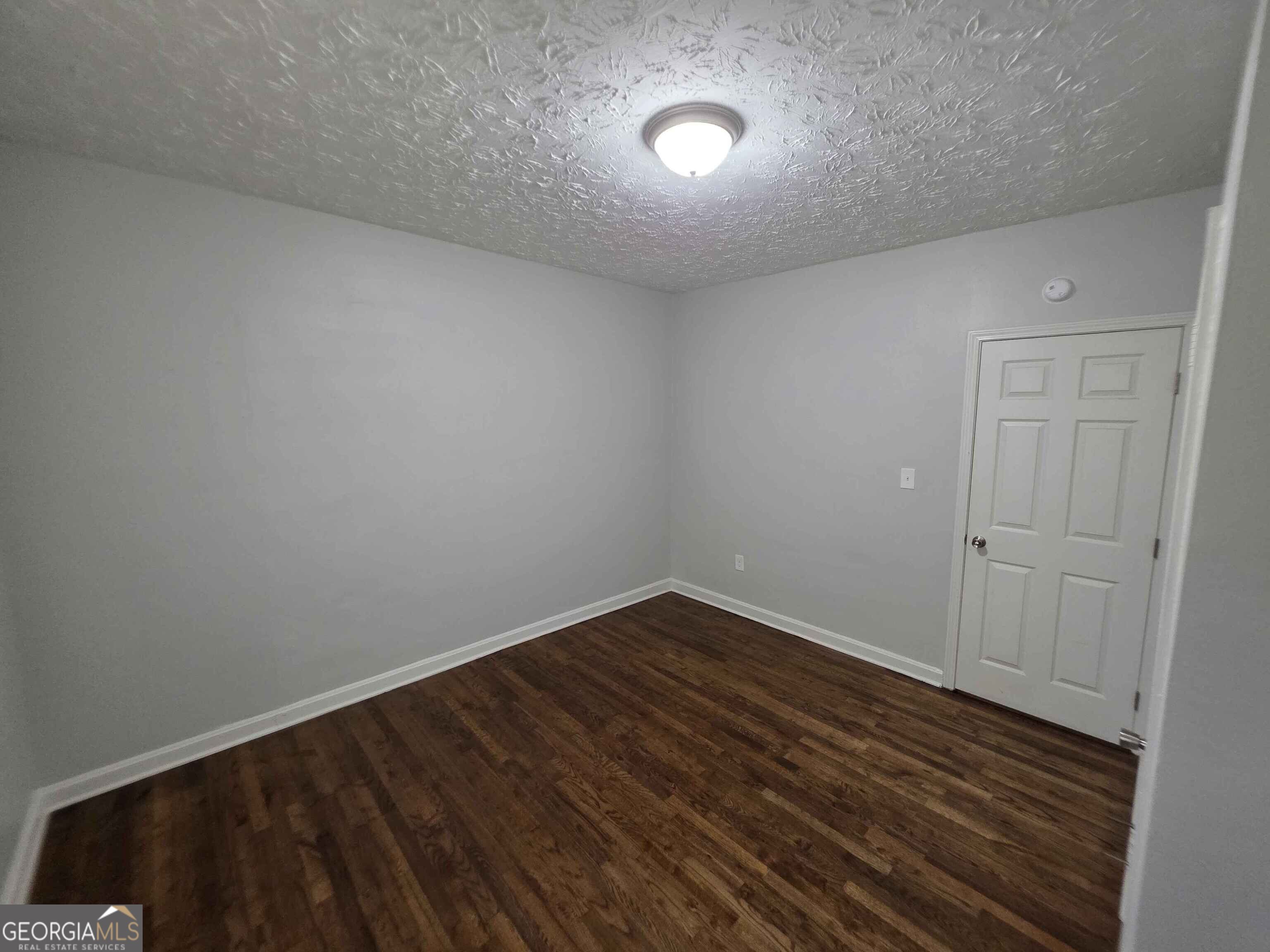527 Walton Road Property Photo 13