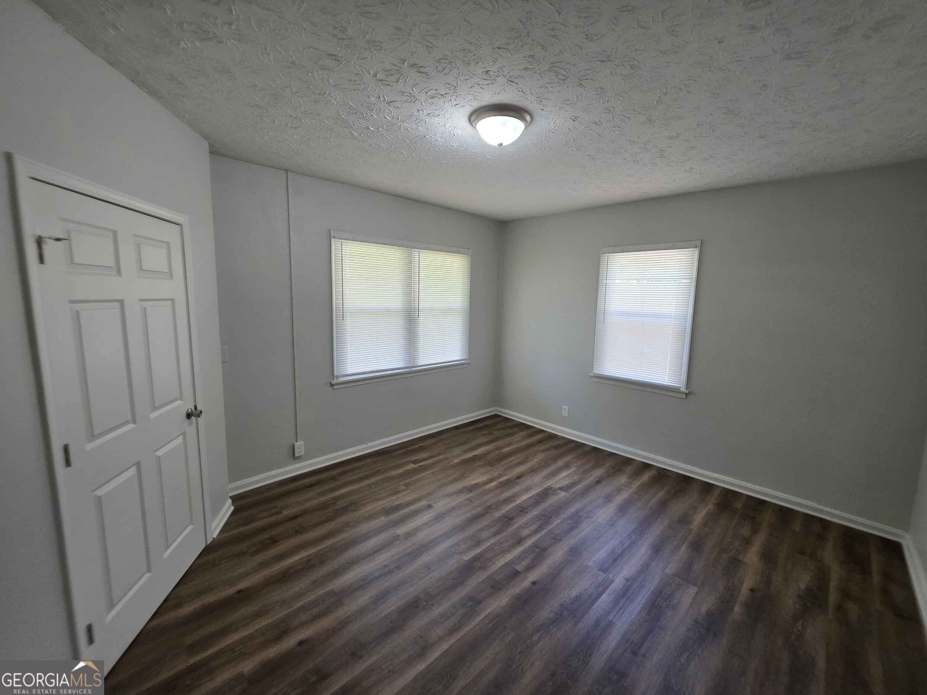 527 Walton Road Property Photo 15