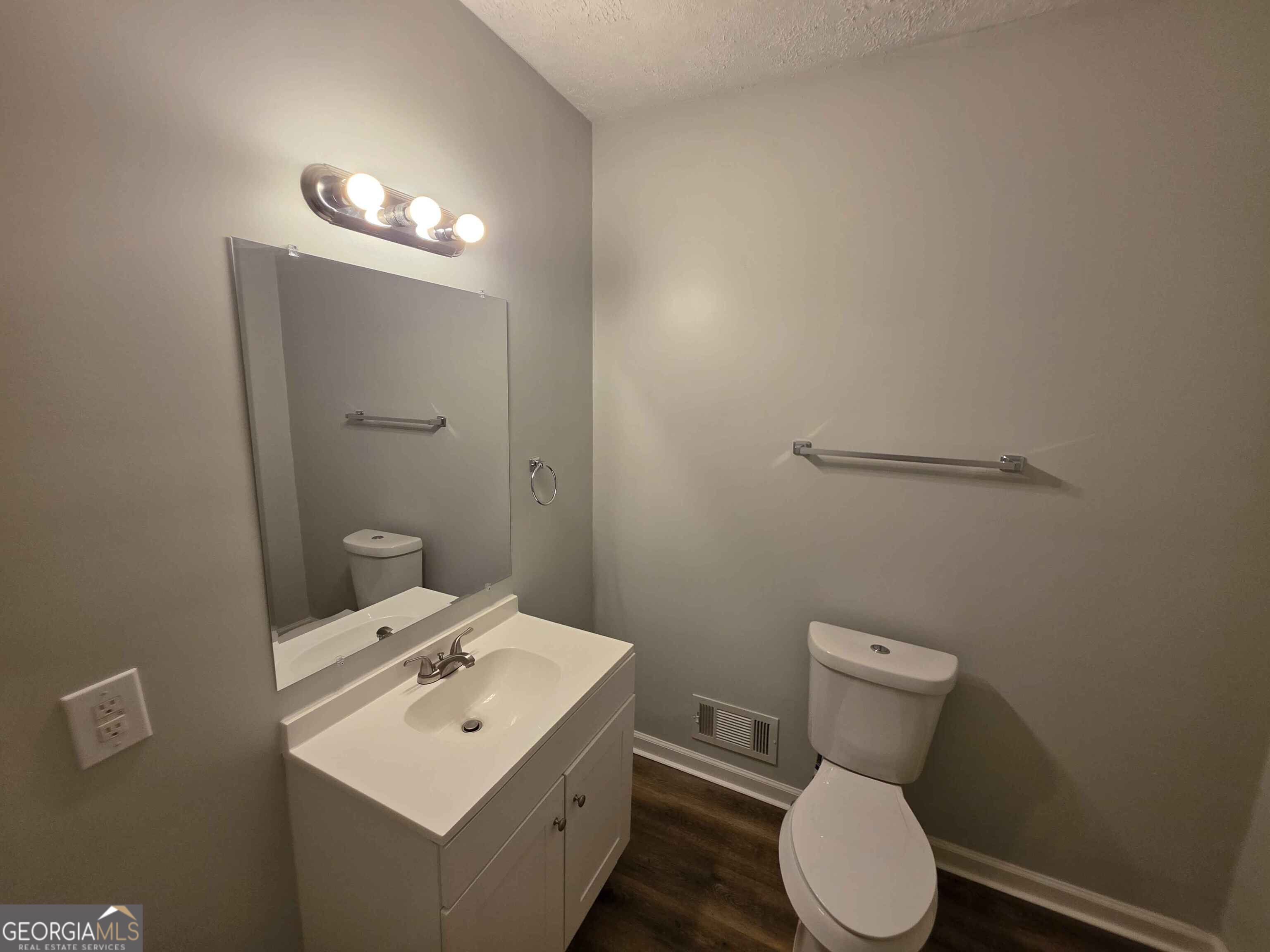 527 Walton Road Property Photo 20