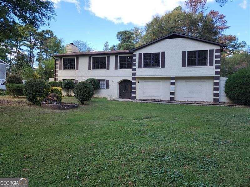 2035 Debra Lane Property Photo 1