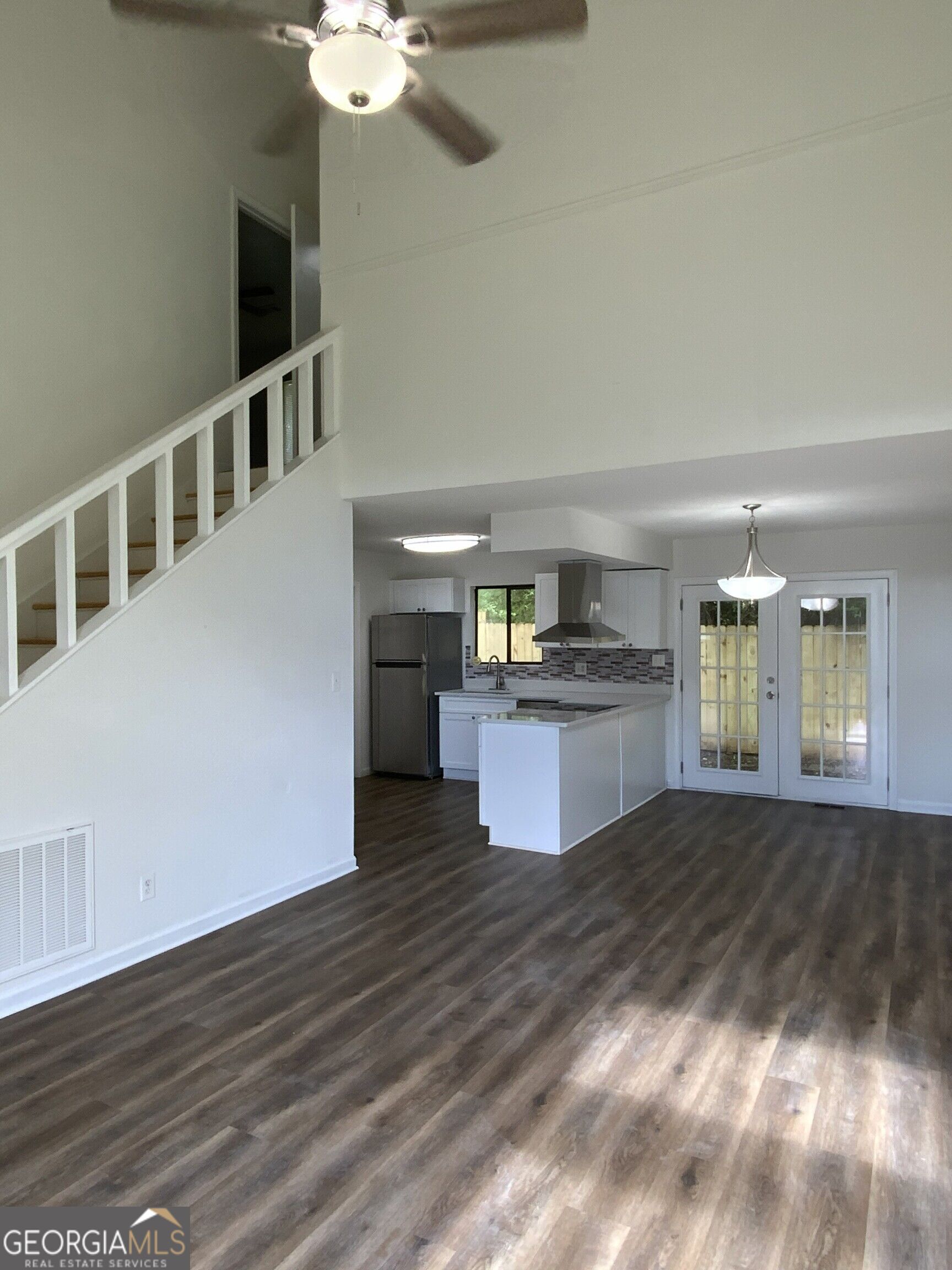 3975 Darryl Lane Property Photo 3