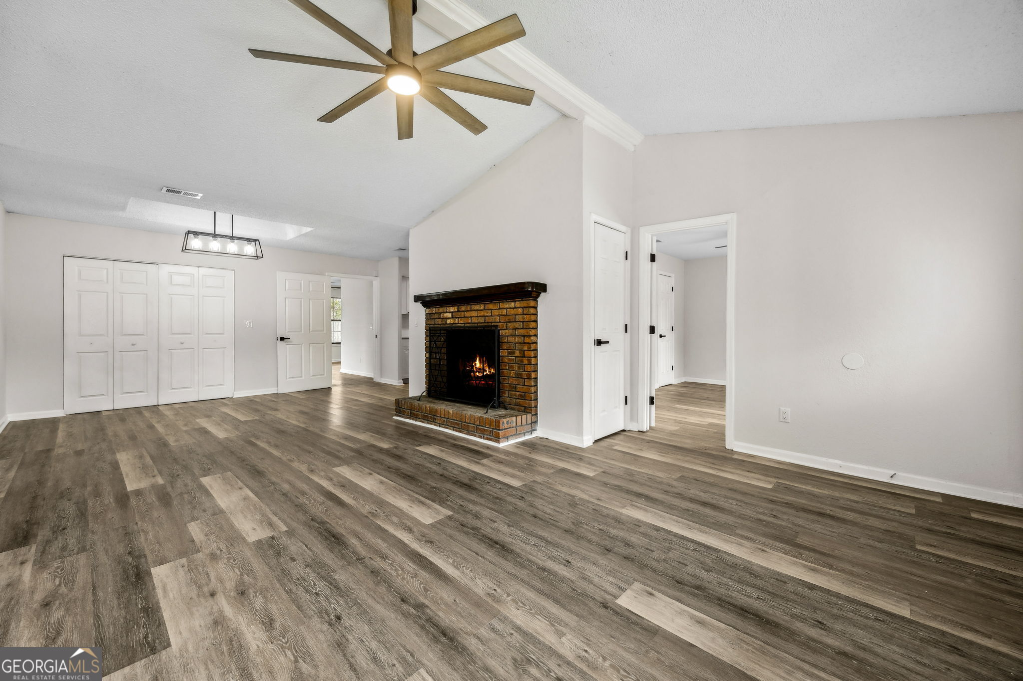 106 Meadow Court Property Photo 8