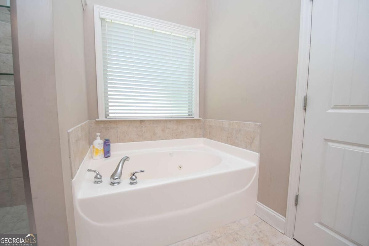 108 Hidden Springs Drive Property Photo 24