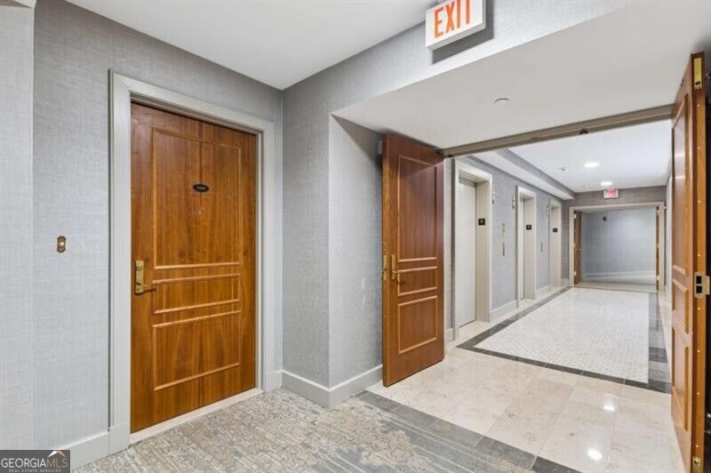 700 Park Regency Place Ne # 1604 Property Photo 2