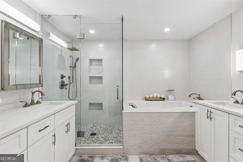 700 Park Regency Place Ne # 1604 Property Photo 36