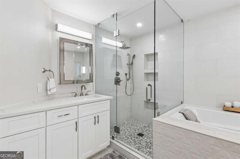 700 Park Regency Place Ne # 1604 Property Photo 38