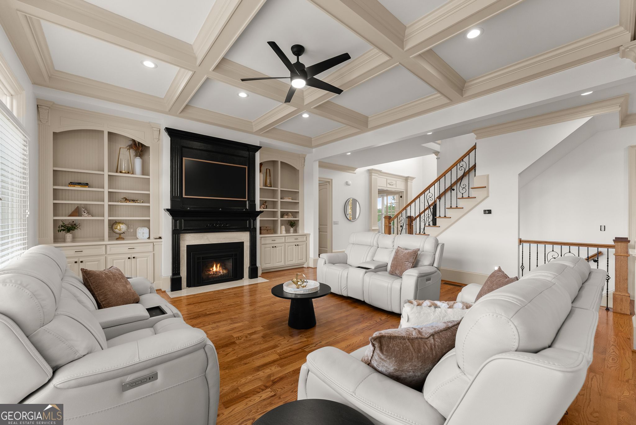 4645 Manor Drive Property Photo 12