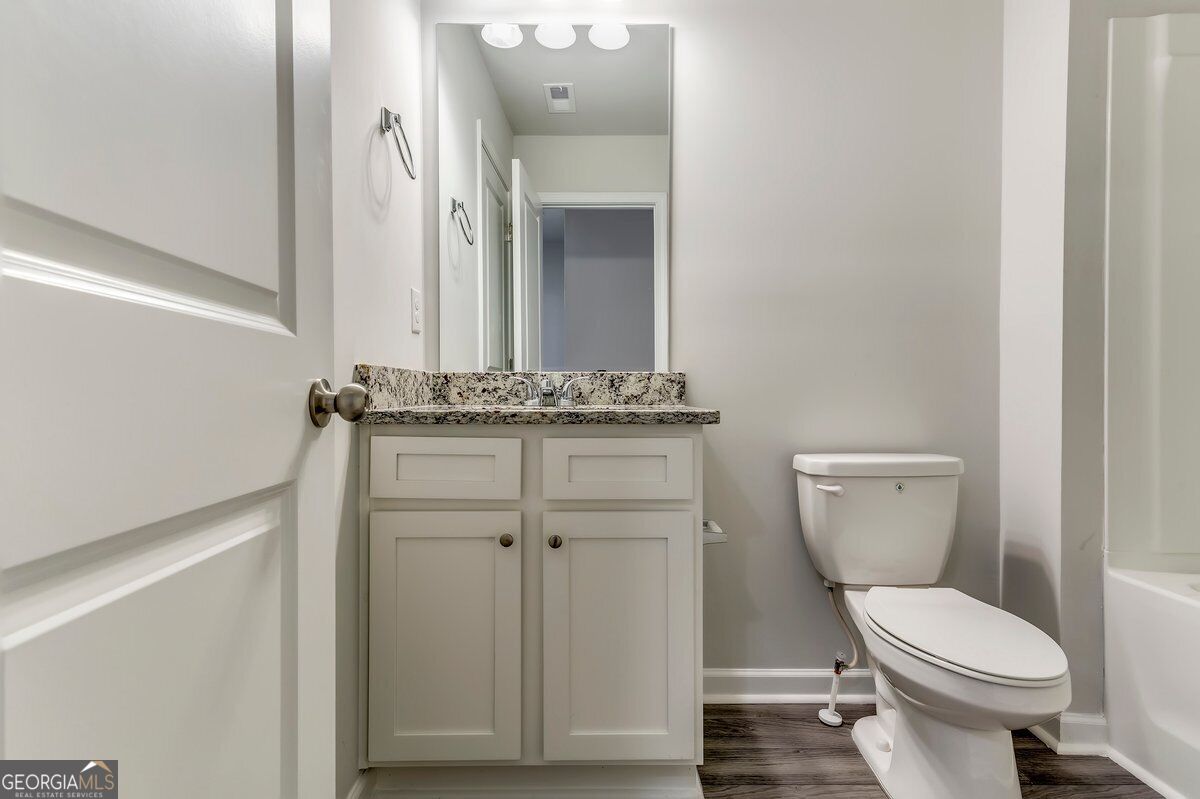11697 Mendenhall Court Property Photo 14