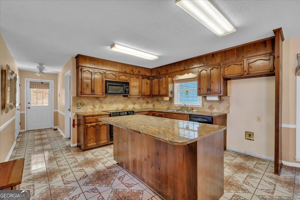 105 Julies Circle Property Photo 11