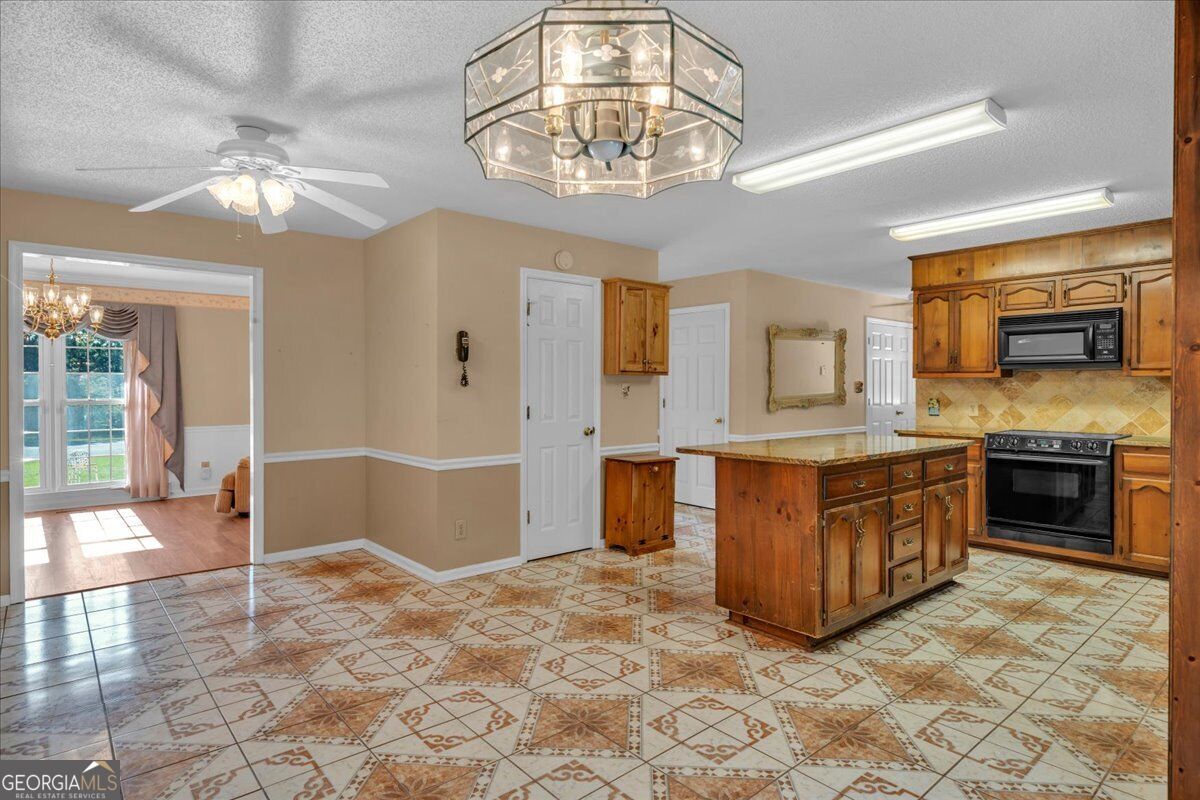 105 Julies Circle Property Photo 15