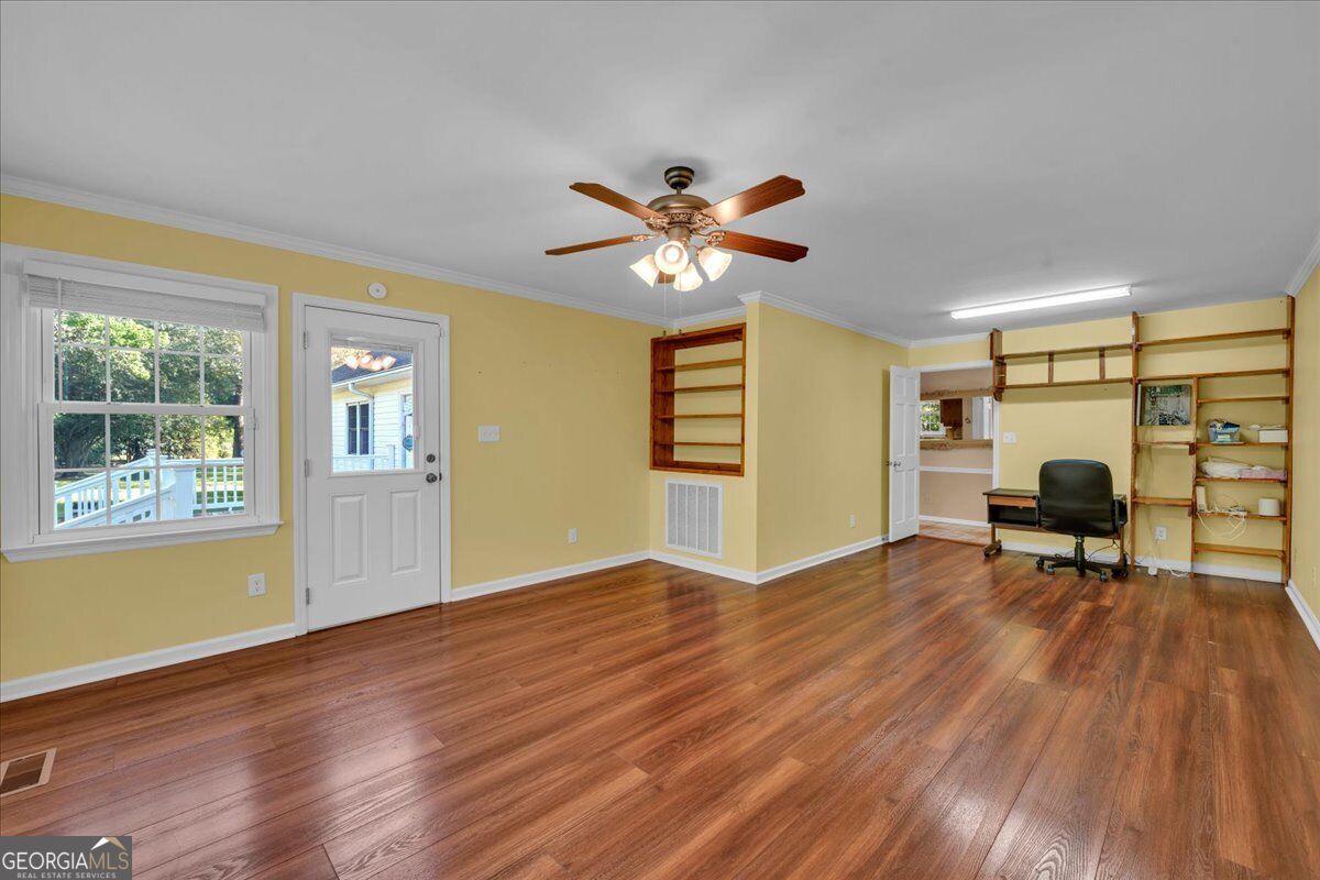 105 Julies Circle Property Photo 17