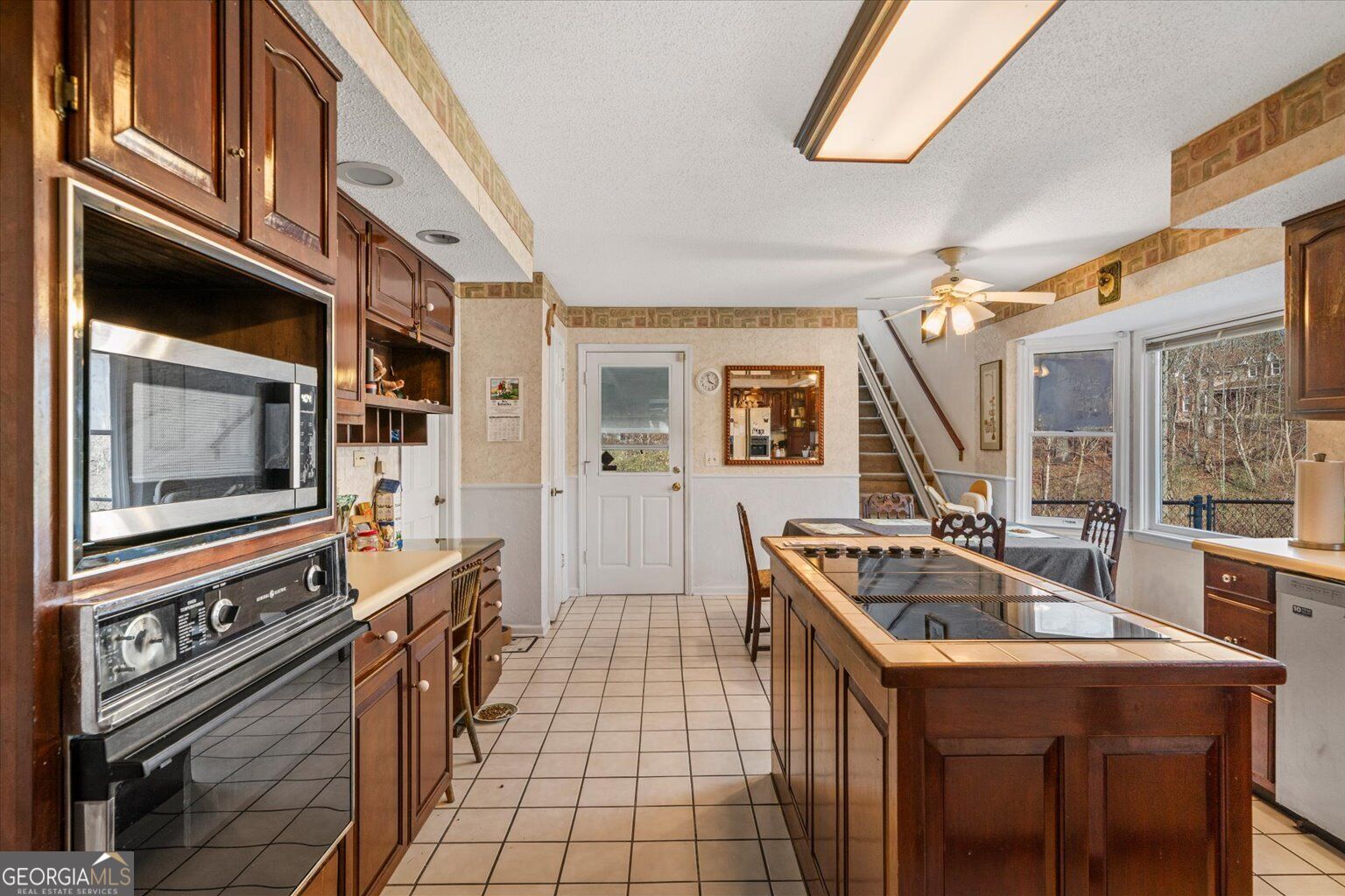 1444 Thrasher Hills Property Photo 16